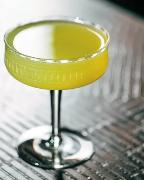 Siempre Verde cocktail made with De Nada Blanco